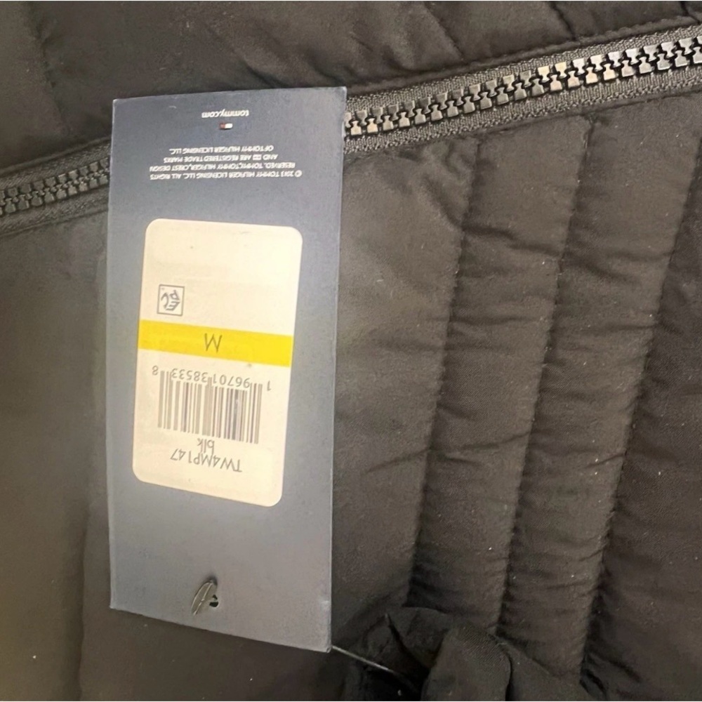 Tommy Hilfiger Black Women's Zip-up Short Puffer Coat NWT - Picture 8 of 8